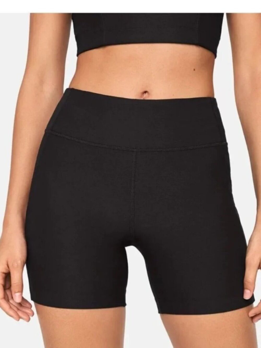 Outdoor Voices Warmup 5" Short in Textured Compression Size Small